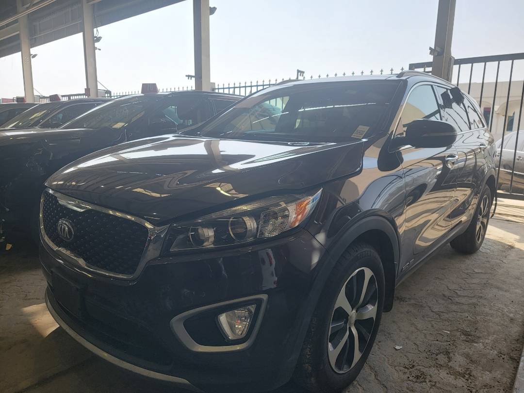 2018 KIA SORENTO — 208614 KM — Lot 353724 — Souq - Marhaba Auctions Used Cars - Image 3