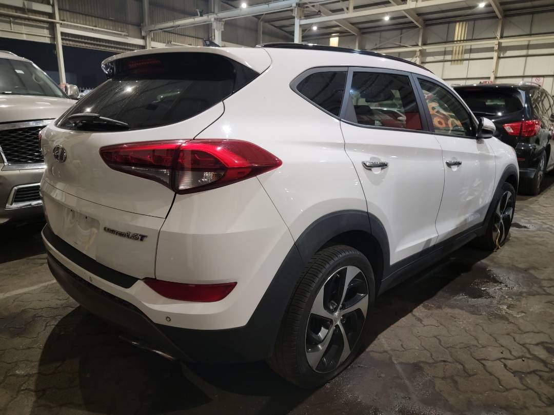 2016 HYUNDAI TUCSON — 116778 Miles — Lot GU094247 — Main - Marhaba Auctions Used Cars - Image 3