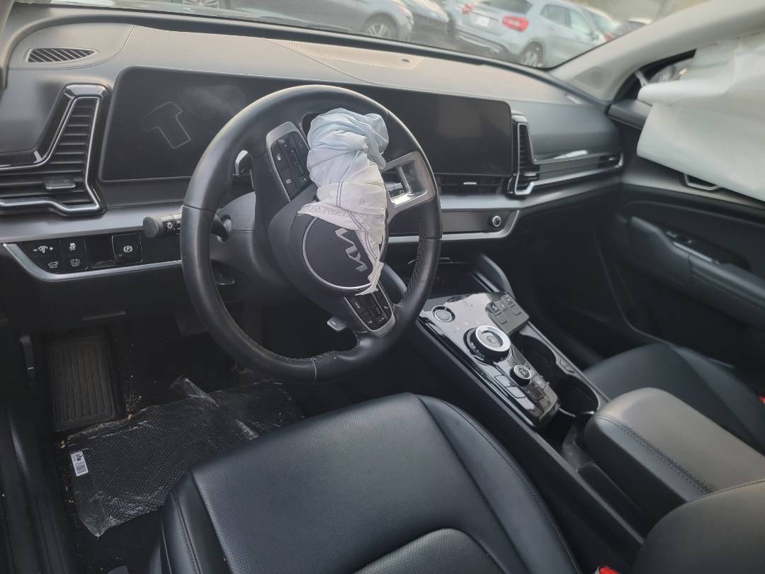 2023 KIA SPORTAGE — 33893 Miles — Lot 056182 — Al Surrah - Marhaba Auctions Used Cars - Image 6