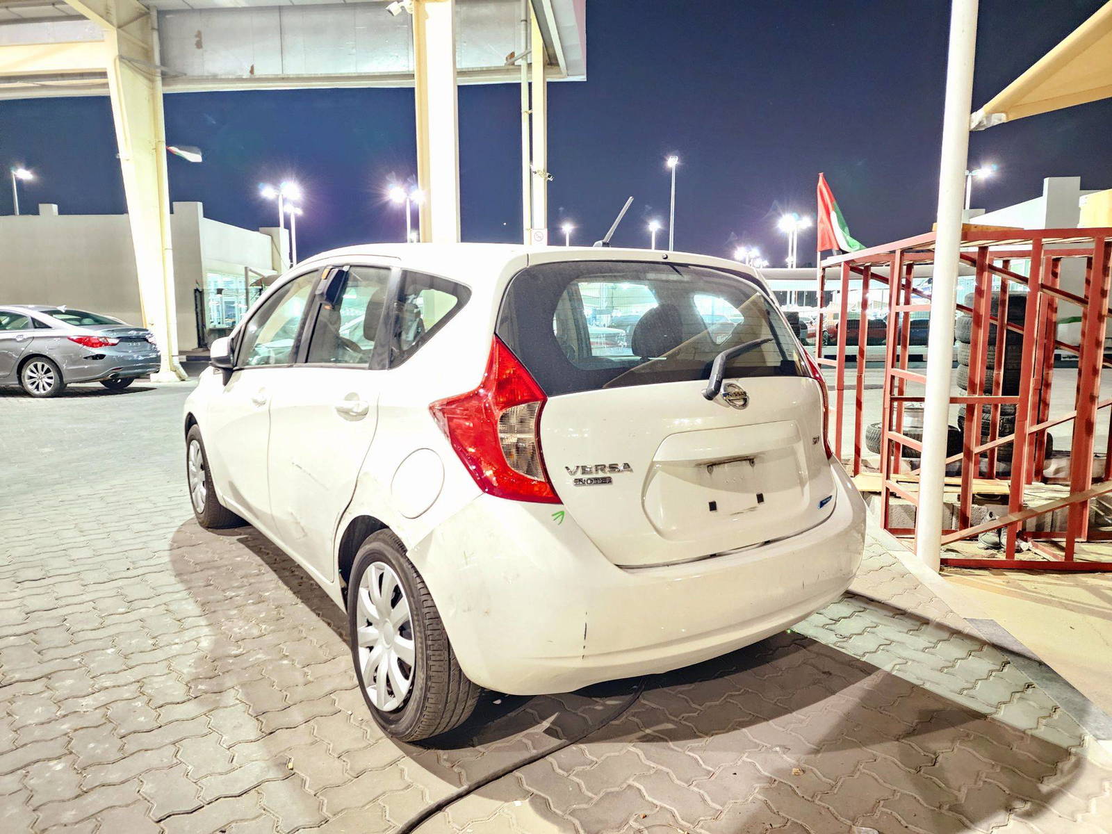 2014 NISSAN VERSA NOTE — 160518 Miles — Lot 40696369 — Souq - Marhaba Auctions Used Cars - Image 5