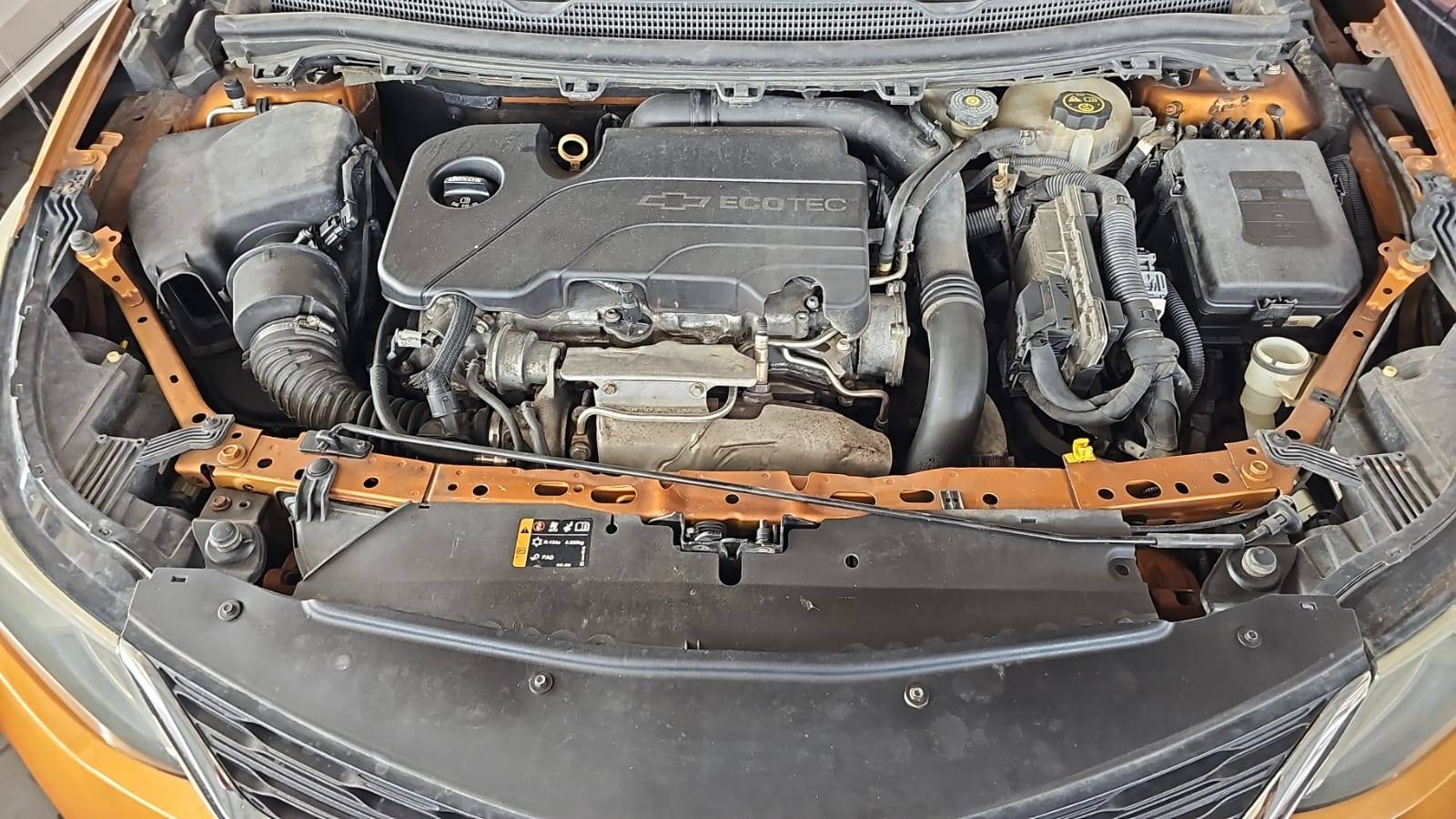 2017 CHEVROLET CRUZE LT — 197644 Miles — Lot HS551892 — Souq - Marhaba Auctions Used Cars - Image 9