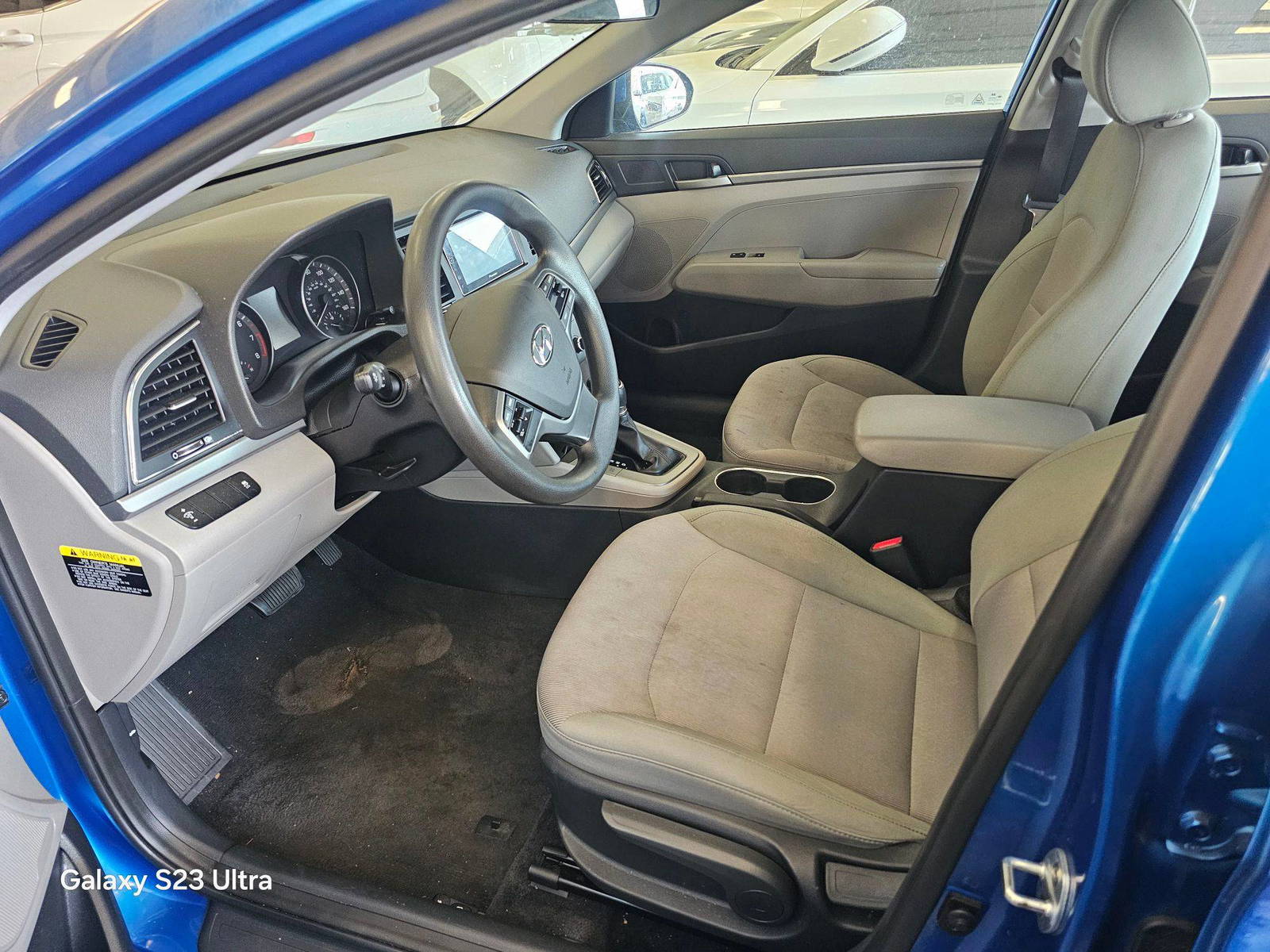 2017 HYUNDAI ELANTRA — 107689 Miles — Lot 70205055 — Main - Marhaba Auctions Used Cars - Image 8