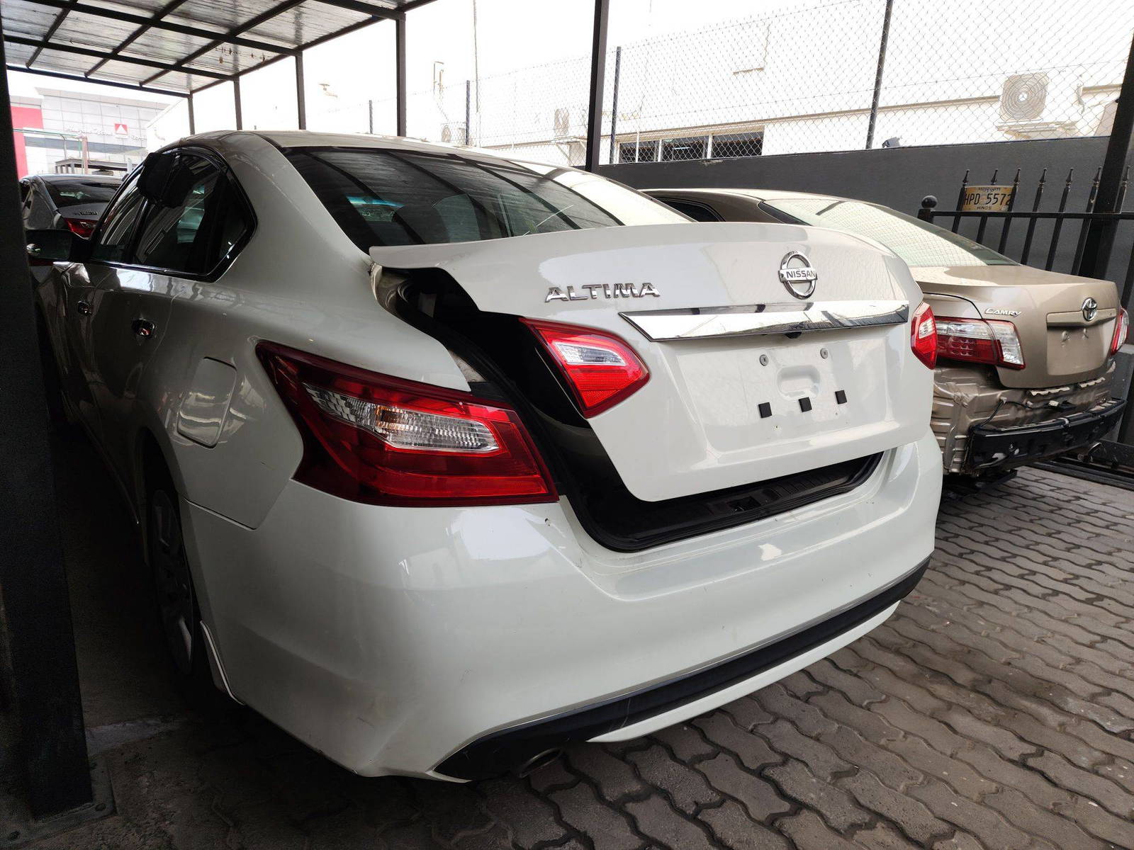 2016 NISSAN ALTIMA — 118518 Miles — Lot 215487 — Main - Marhaba Auctions Used Cars - Image 4