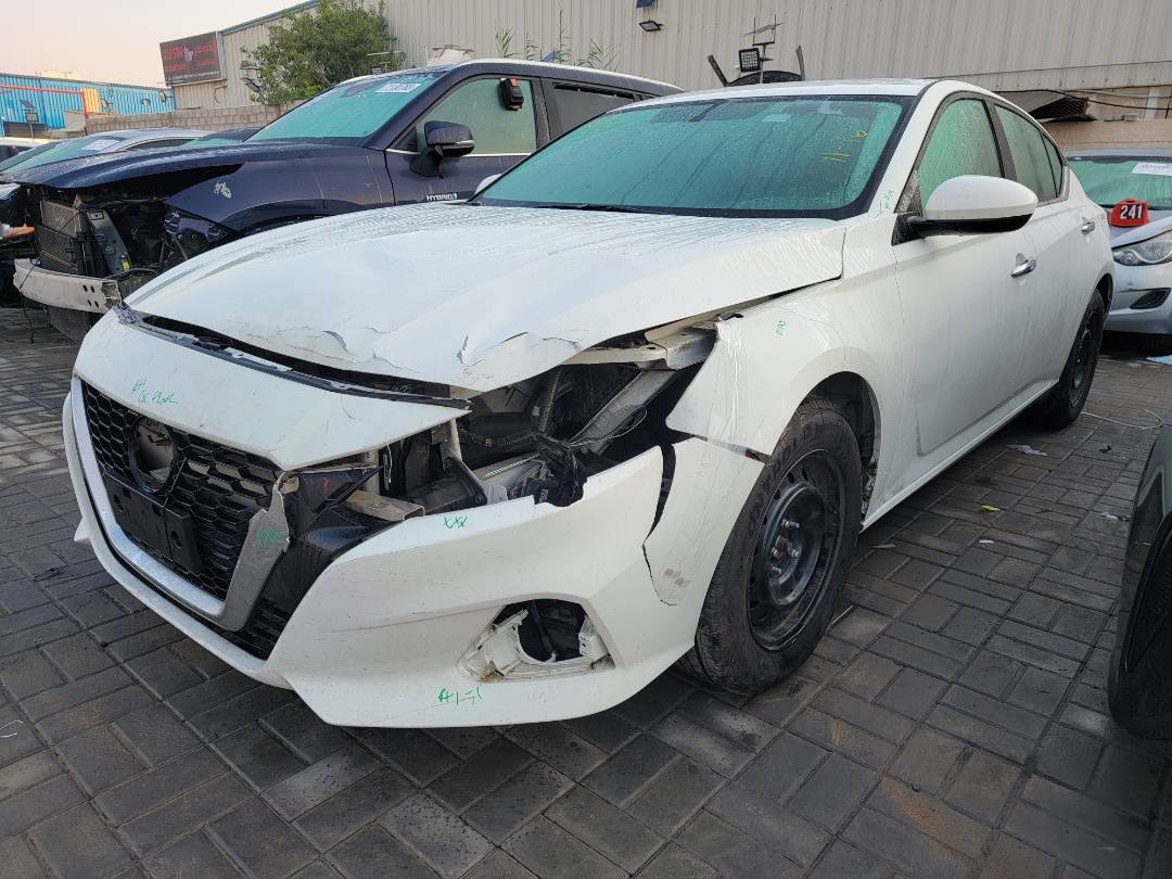 2019 NISSAN ALTIMA — 89316 Miles — Lot 76997813 - Marhaba Auctions Used Cars - Image 9
