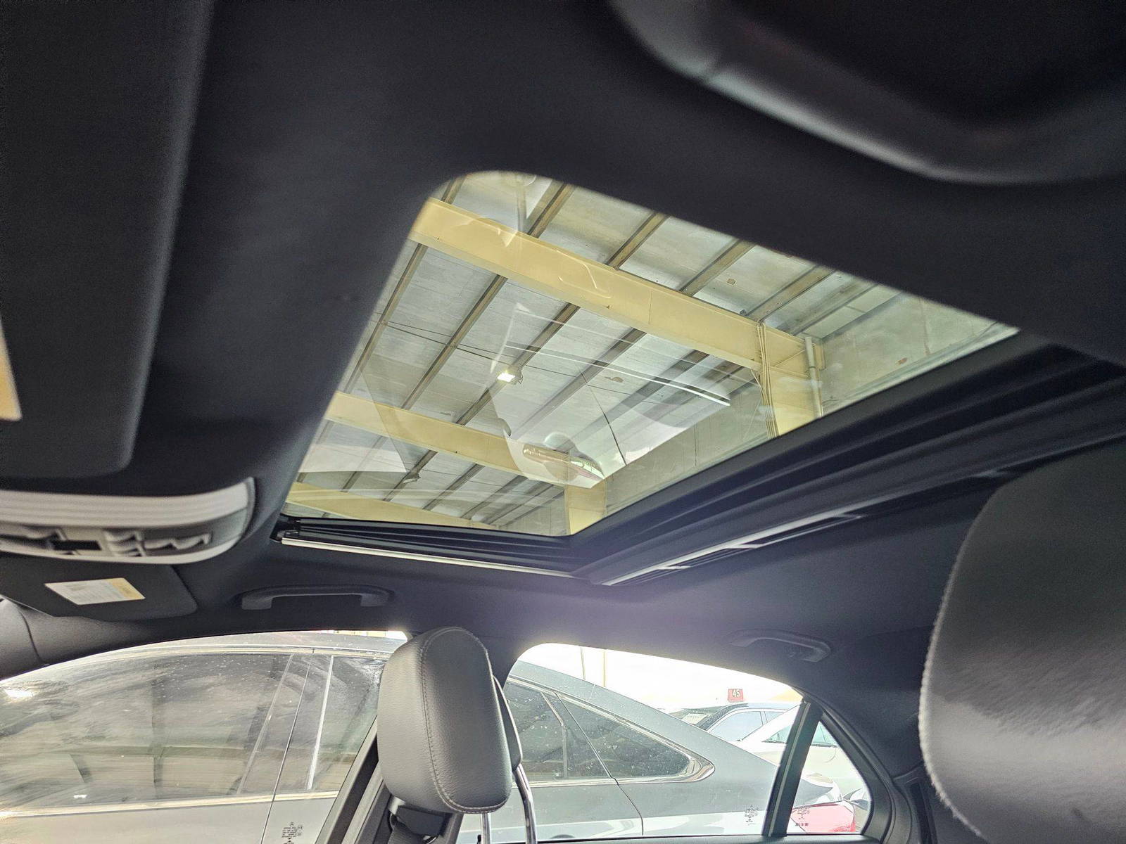 MERCEDES BENZ E 350 2014 - Marhaba Auction Used Cars - Image 8