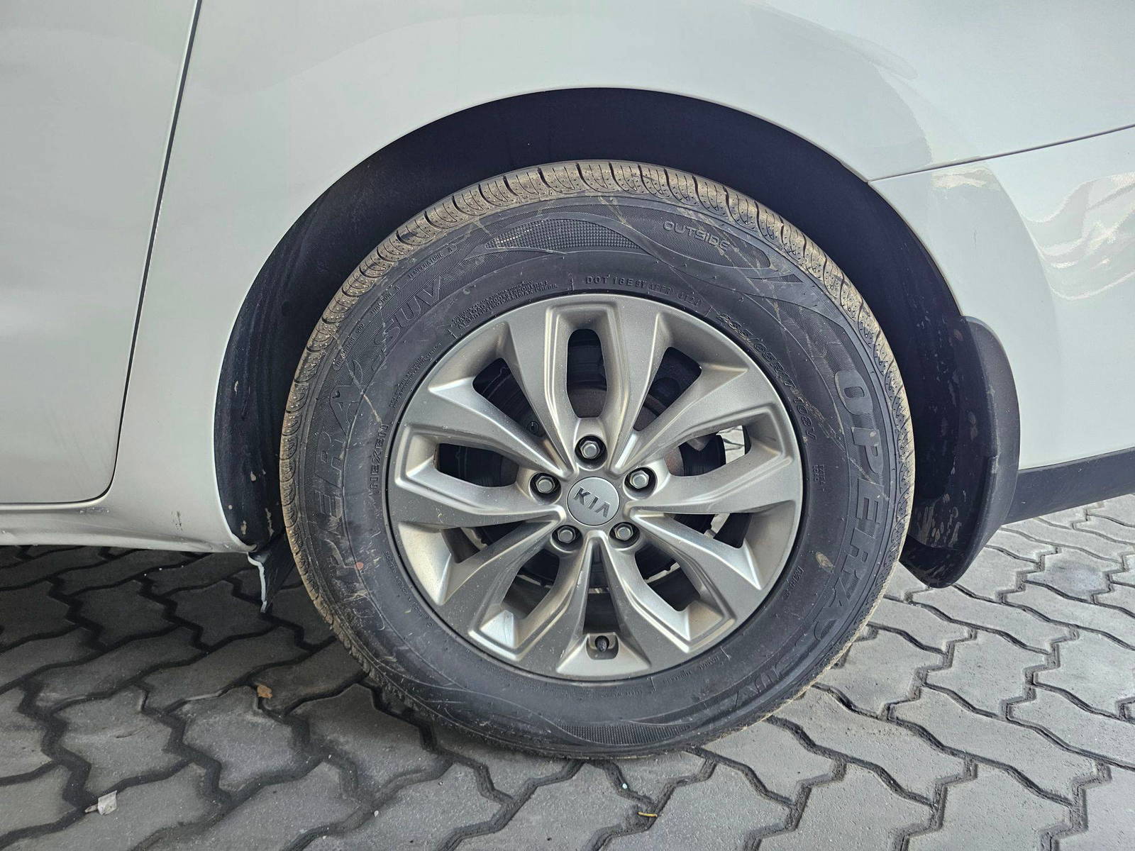 KIA CARNIVAL EX 2020 - Marhaba Auction Used Cars - Image 10