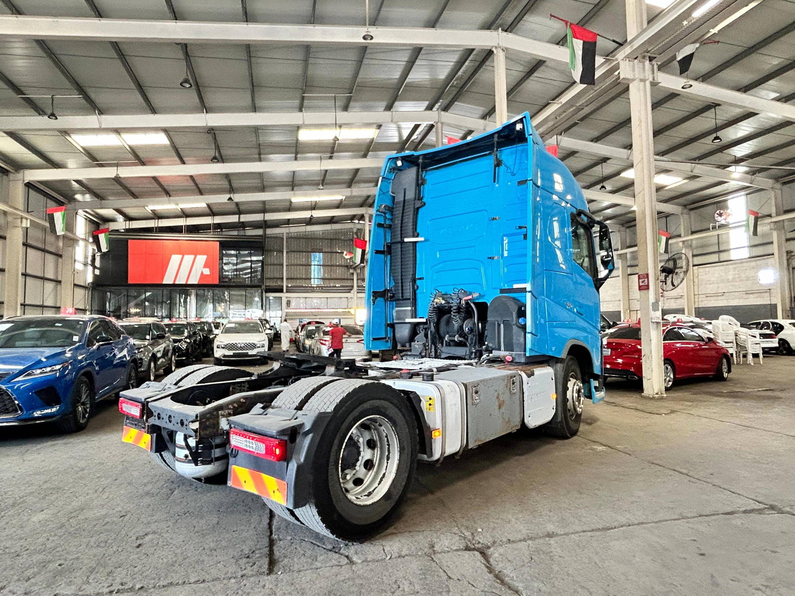 2015 VOLVO FH-Series — 874341 KM — Lot FB738975 — Main - Marhaba Auctions Used Cars - Image 5