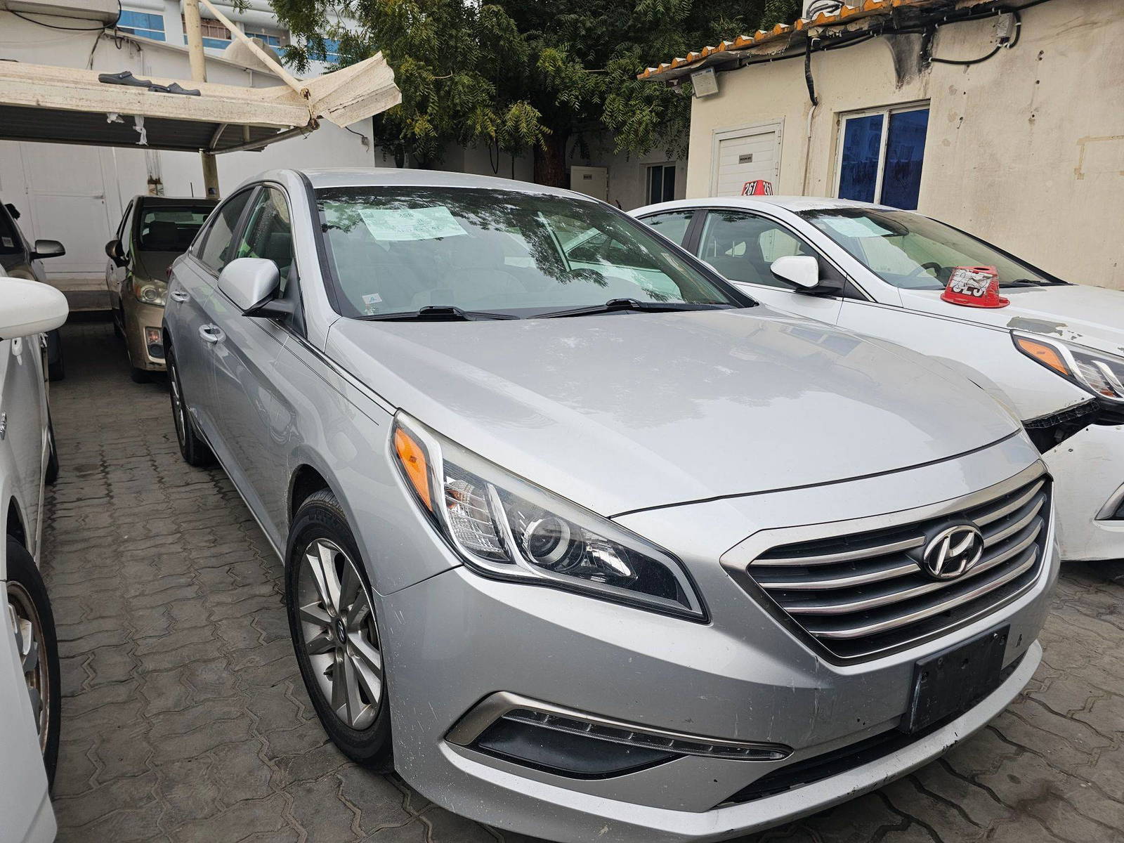 2015 HYUNDAI SONATA — 193230 Miles — Lot 92411365 — Main - Marhaba Auctions Used Cars - Image 4