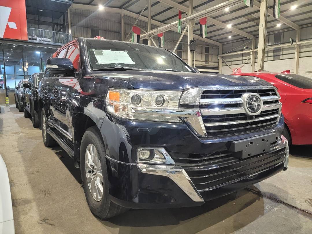 2019 TOYOTA LAND CRUISER — 91740 KM — Lot 076852 — Main - Marhaba Auctions Used Cars - Image 4