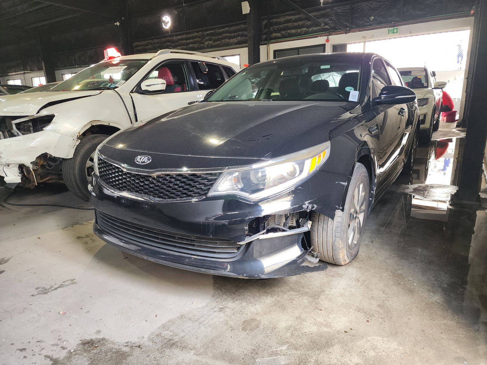 2016 KIA OPTIMA — 130153 Miles — Lot 3203541 — Al Quoz - Marhaba Auctions Used Cars - Image 4