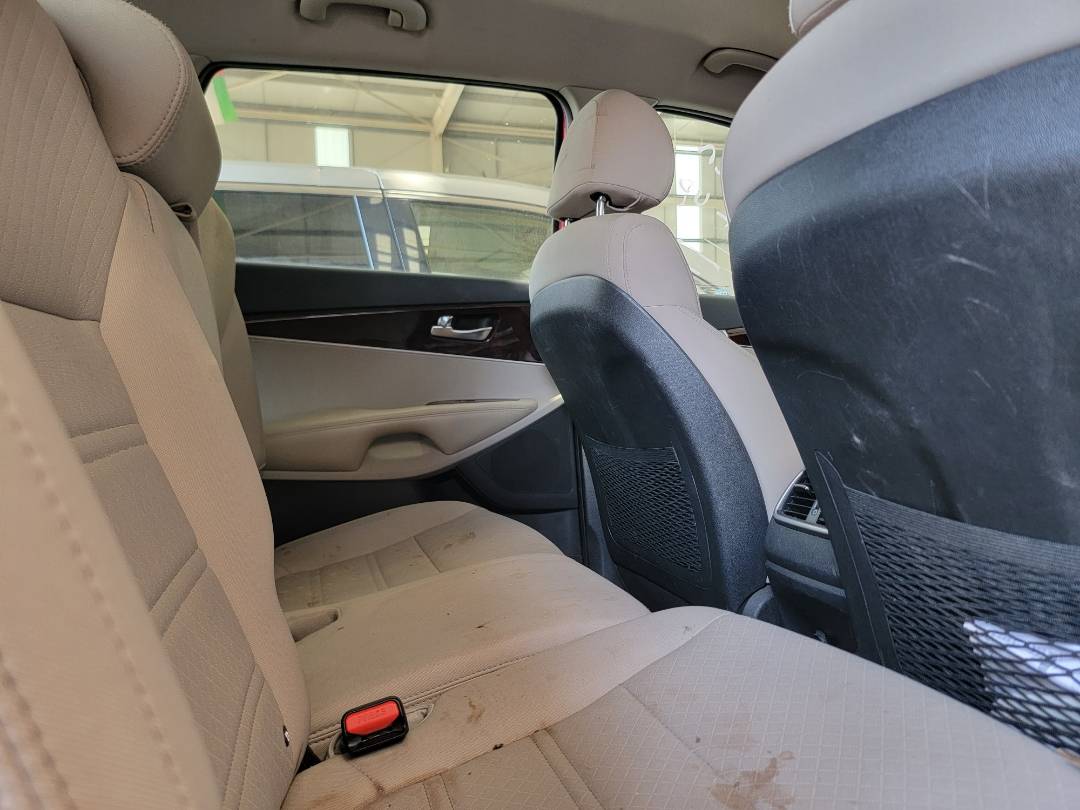 2018 KIA SORENTO — 102013 Miles — Lot 37902681 - Marhaba Auctions Used Cars - Image 5