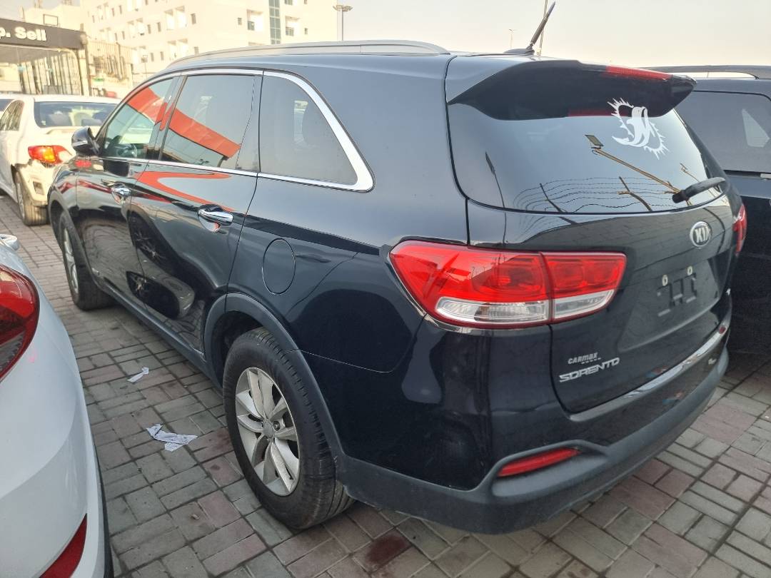 2017 KIA SORENTO — 139596 Miles — Lot 125487 — Ind. 12 - Marhaba Auctions Used Cars - Image 5