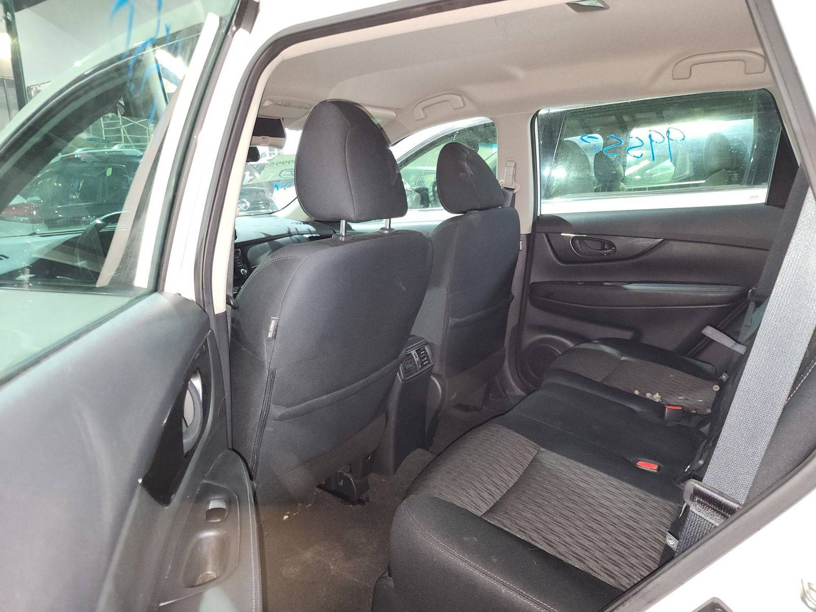 2020 NISSAN ROGUE — 115683 Miles — Lot 785400 — Souq - Marhaba Auctions Used Cars - Image 5