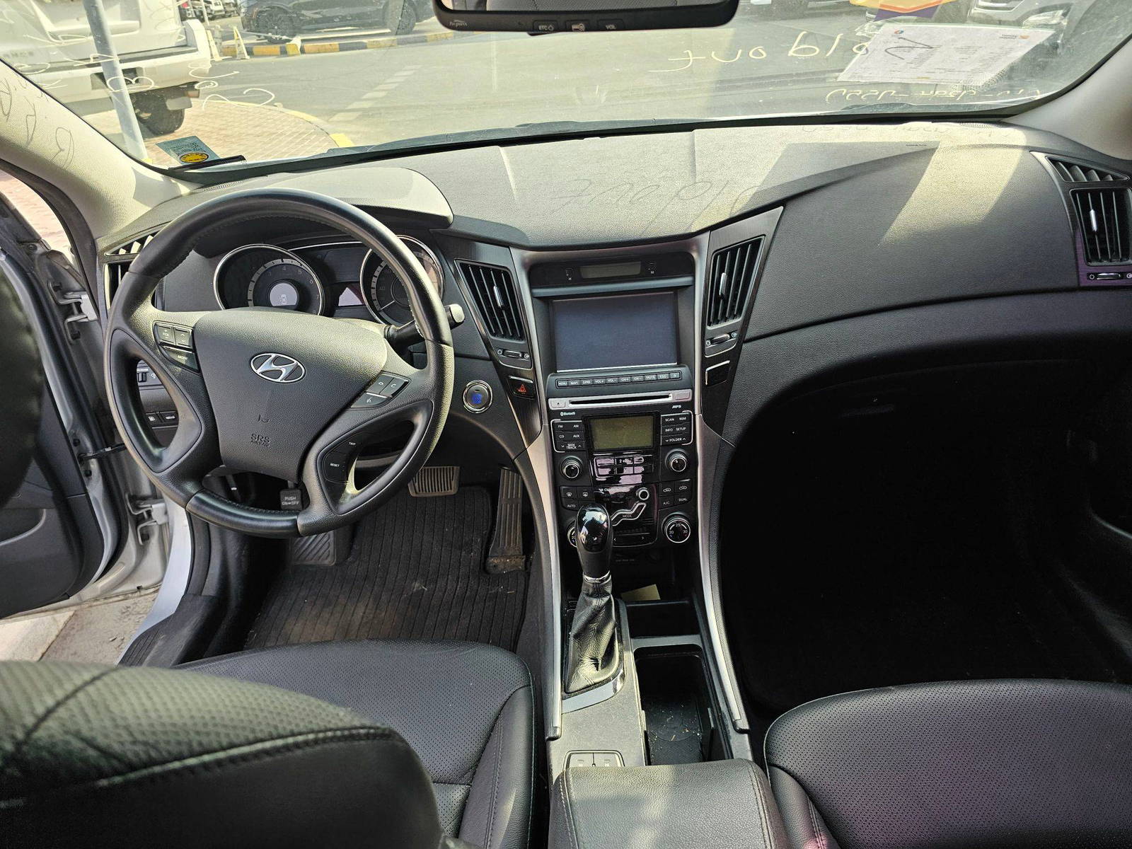2012 HYUNDAI SONATA — 172157 KM — Lot 449432 — Souq - Marhaba Auctions Used Cars - Image 7