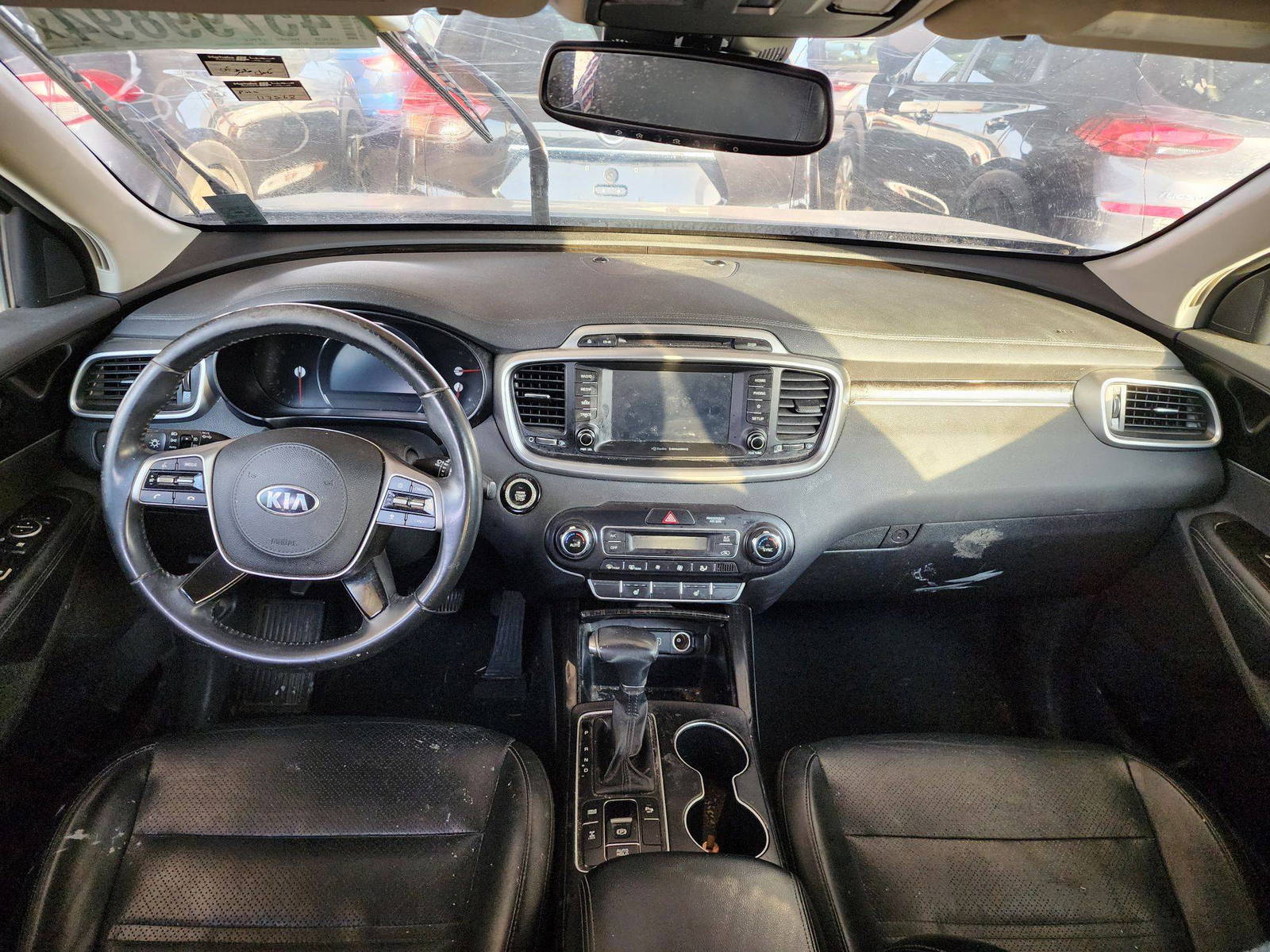 2019 KIA SORENTO — 117268 Miles — Lot 34711 — Souq - Marhaba Auctions Used Cars - Image 7