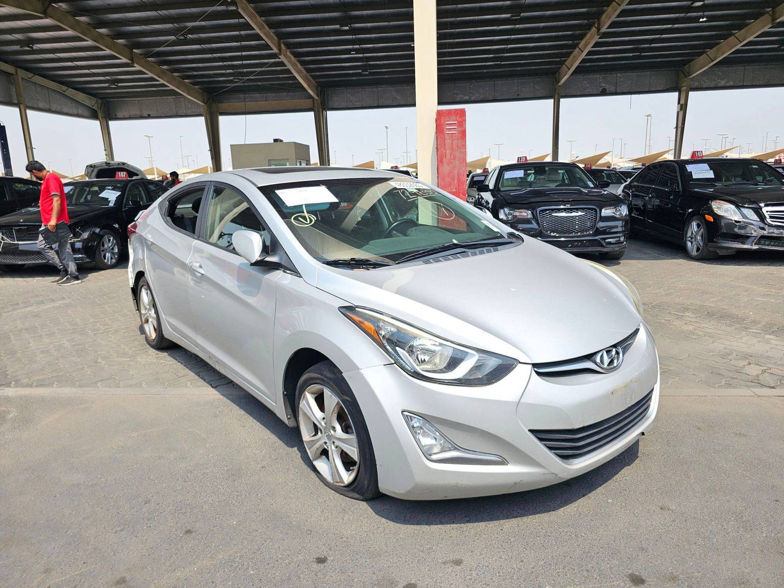 2016 HYUNDAI ELANTRA — 139545 Miles — Lot AE0GH729835 — Souq - Marhaba Auctions Used Cars - Image 4