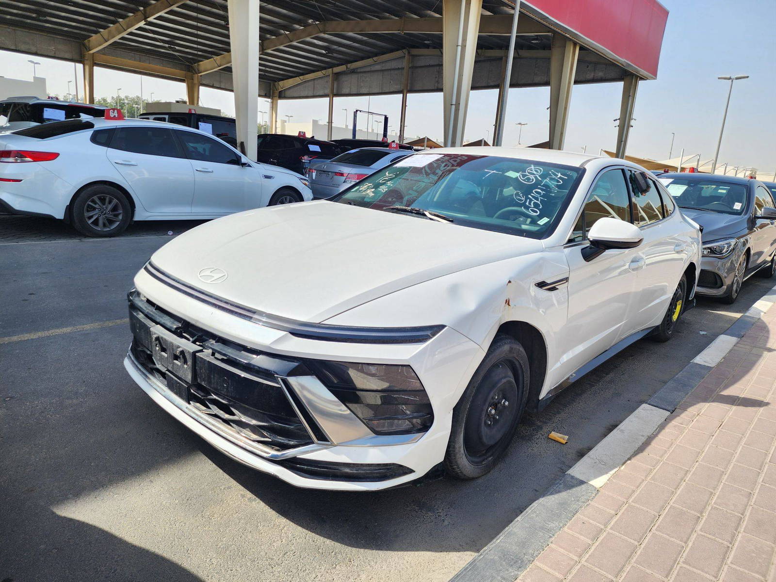 2024 HYUNDAI SONATA — 3260 Miles — Lot 0RA377022 — Souq - Marhaba Auctions Used Cars - Image 3