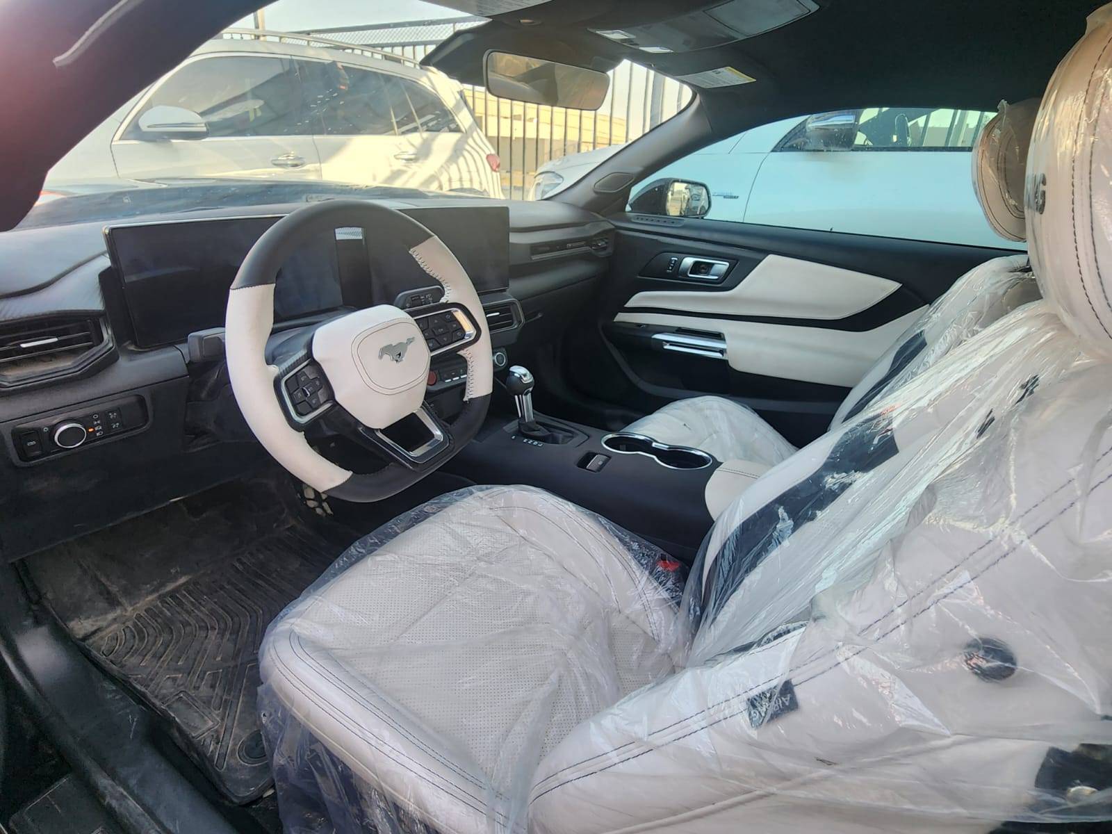 2025 FORD MUSTANG — 2369 Miles — Lot S5110501 - Marhaba Auctions Used Cars - Image 6