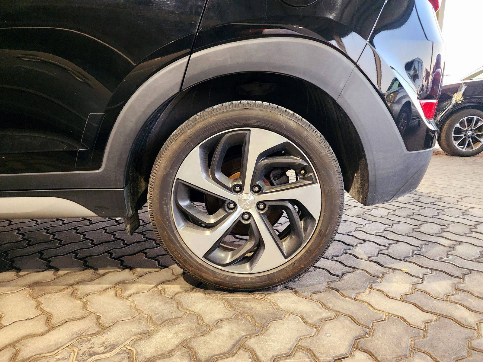 2018 HYUNDAI TUCSON — 147059 Miles — Lot 60511094 — Souq - Marhaba Auctions Used Cars - Image 11