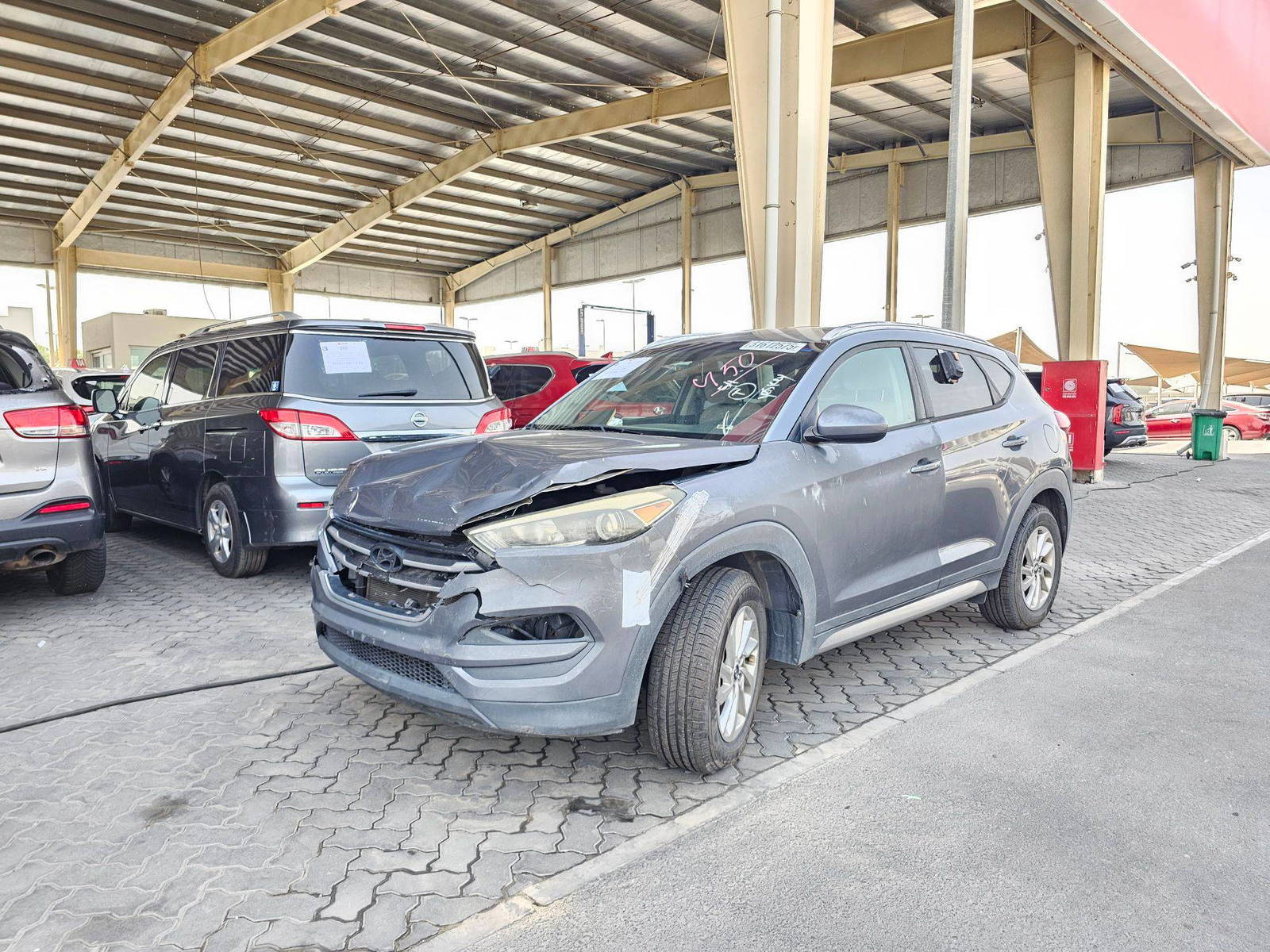 2017 HYUNDAI TUCSON — 164522 Miles — Lot HU295463 — Souq - Marhaba Auctions Used Cars - Image 5