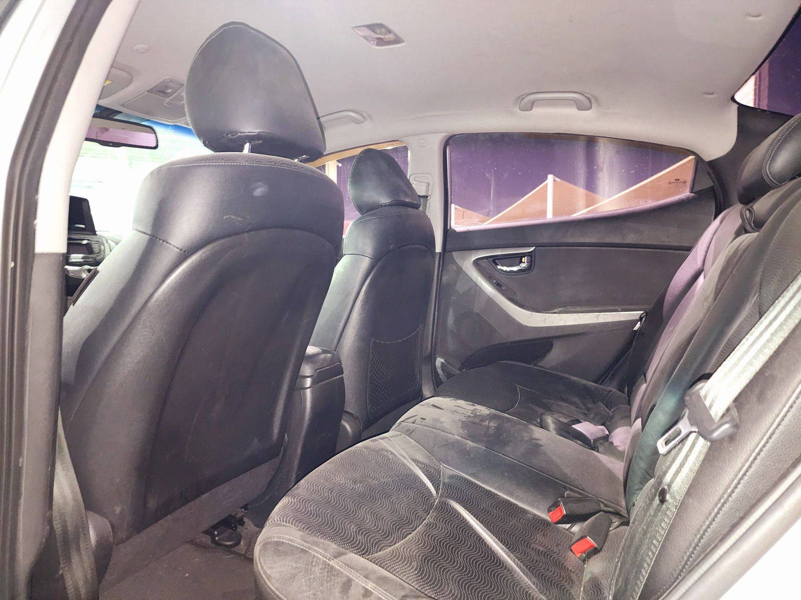 2011 HYUNDAI AVANTE — 191596 KM — Lot BU128145 — Souq - Marhaba Auctions Used Cars - Image 6