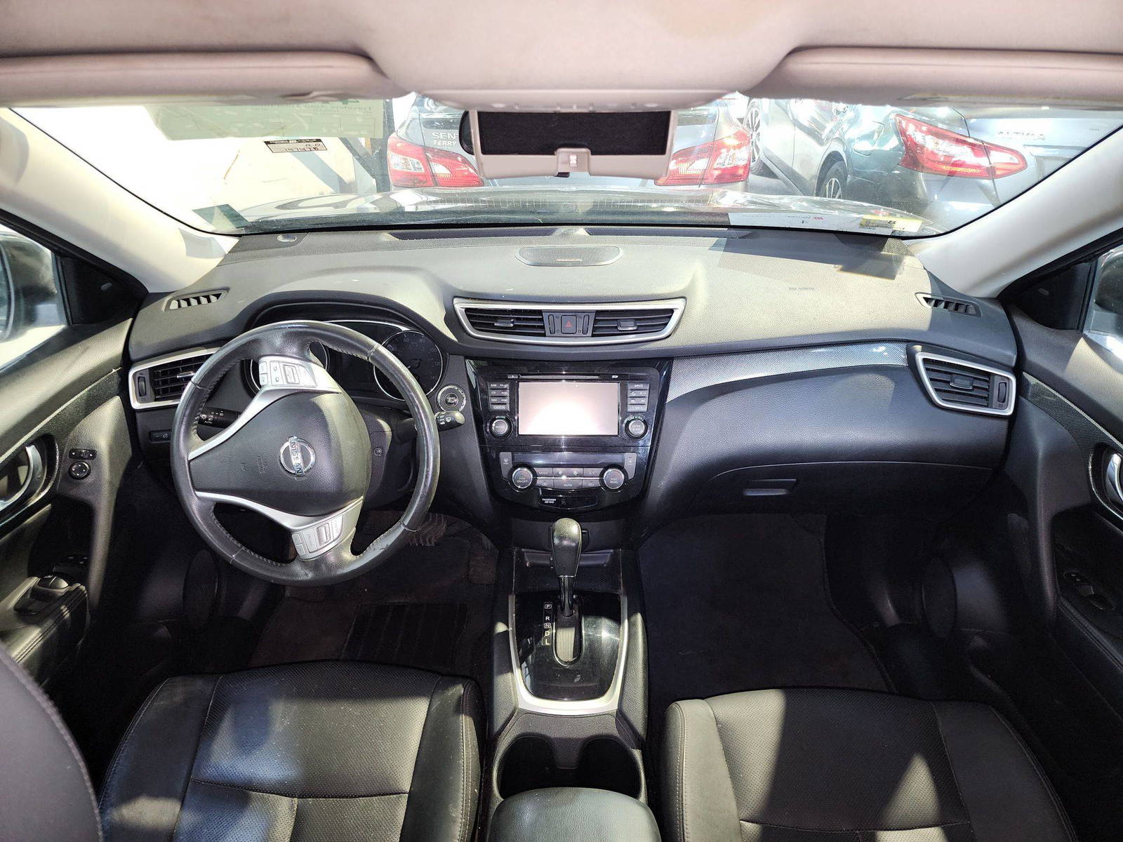 2014 NISSAN ROGUE — 147437 Miles — Lot 41175949 — Al Quoz - Marhaba Auctions Used Cars - Image 8