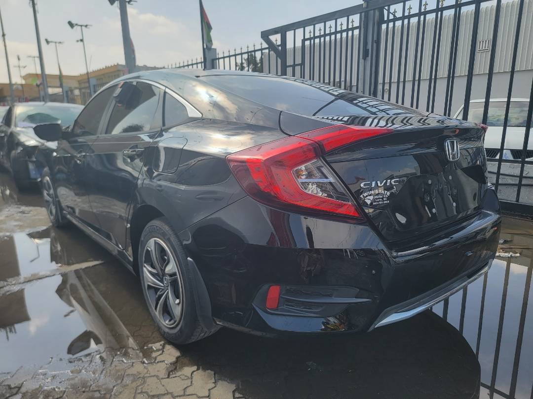 2019 HONDA CIVIC — 70796 Miles — Lot E031883 - Marhaba Auctions Used Cars - Image 3