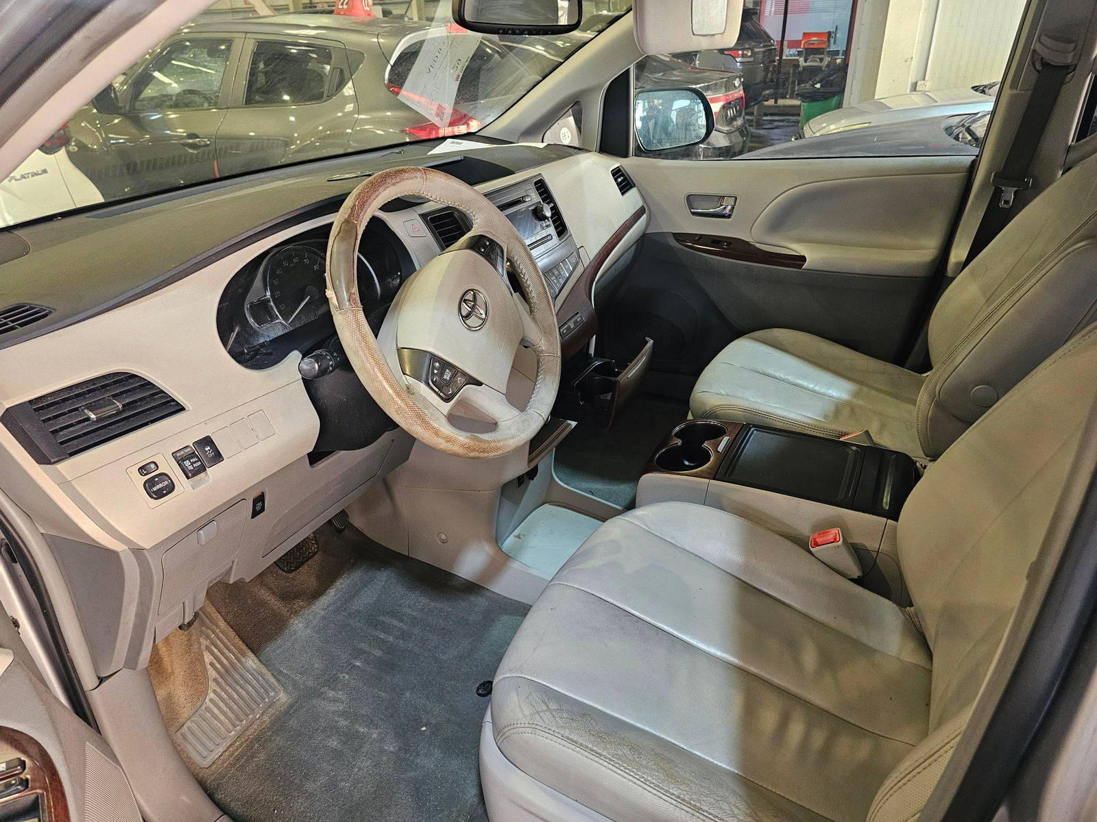 2013 TOYOTA SIENNA — 198126 Miles — Lot 80829395 — Main - Marhaba Auctions Used Cars - Image 8