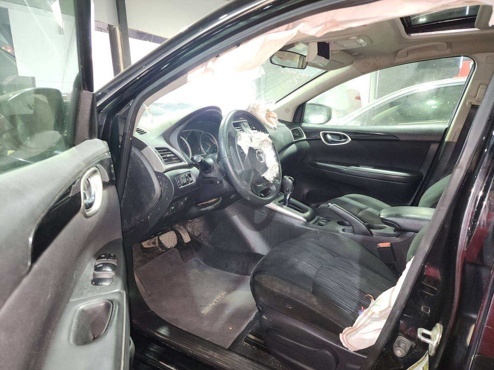 2019 NISSAN SENTRA — 196295 KM — Lot Y315385 — Al Quoz - Marhaba Auctions Used Cars - Image 7