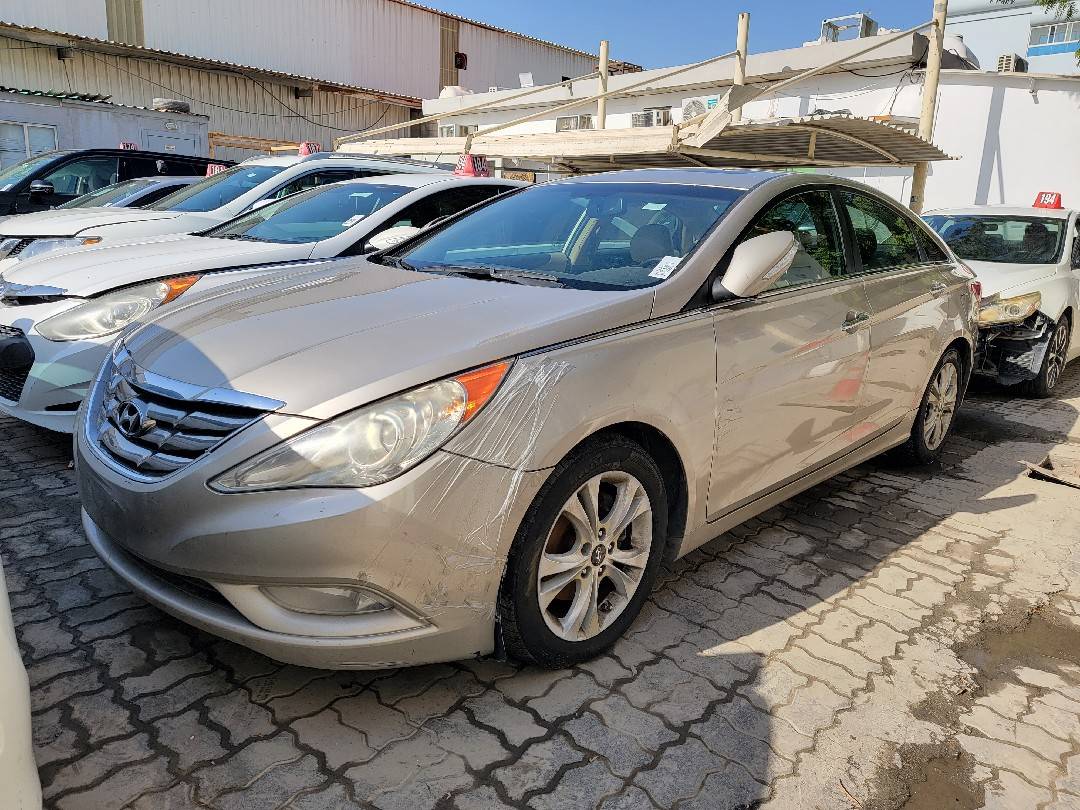 HYUNDAI SONATA