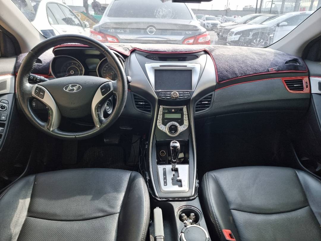2011 HYUNDAI AVANTE — 188143 KM — Lot 215487 — Souq - Marhaba Auctions Used Cars - Image 7