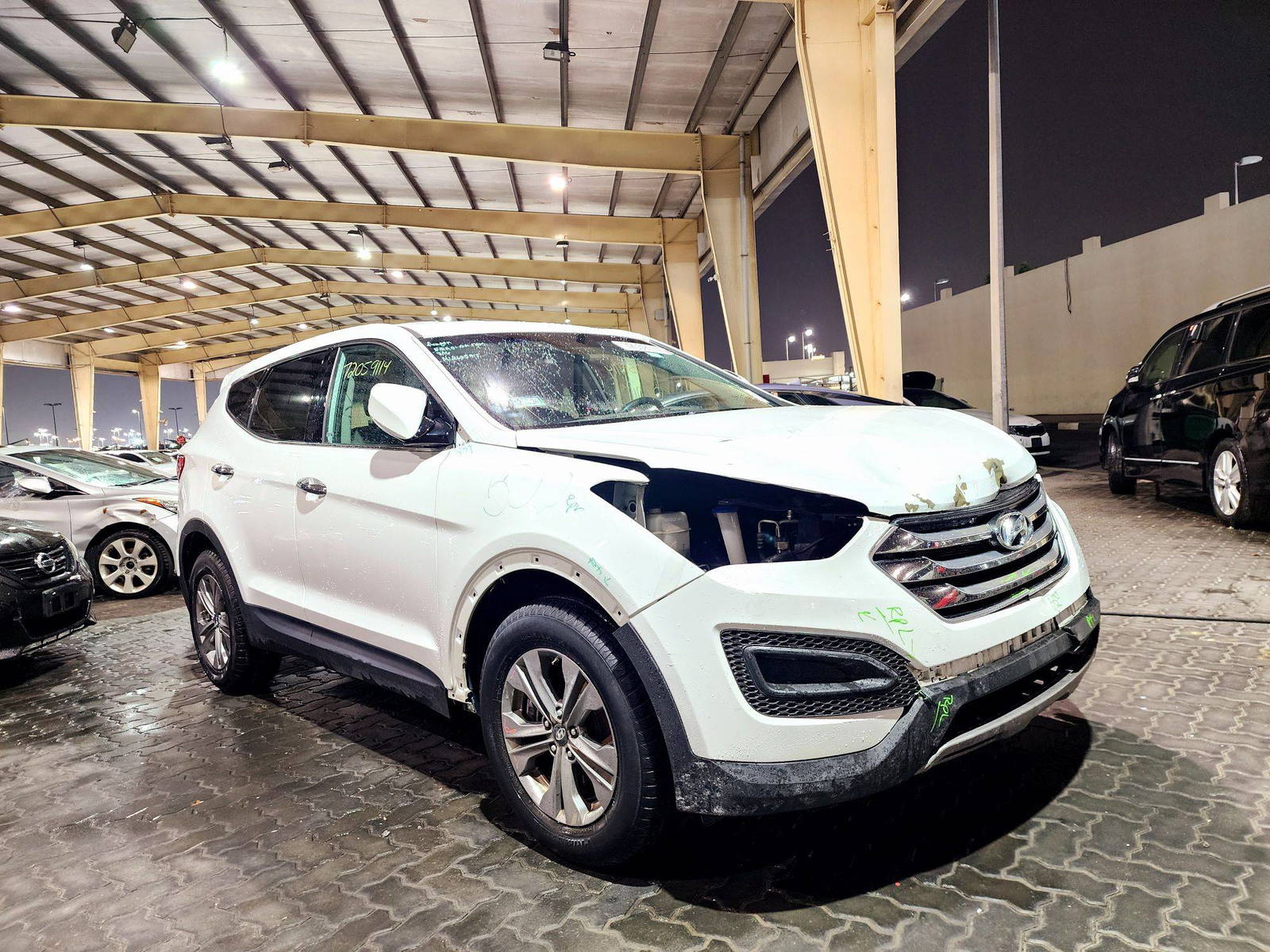 2016 HYUNDAI SANTA FE — 127111 Miles — Lot 72059114 — Souq - Marhaba Auctions Used Cars - Image 4