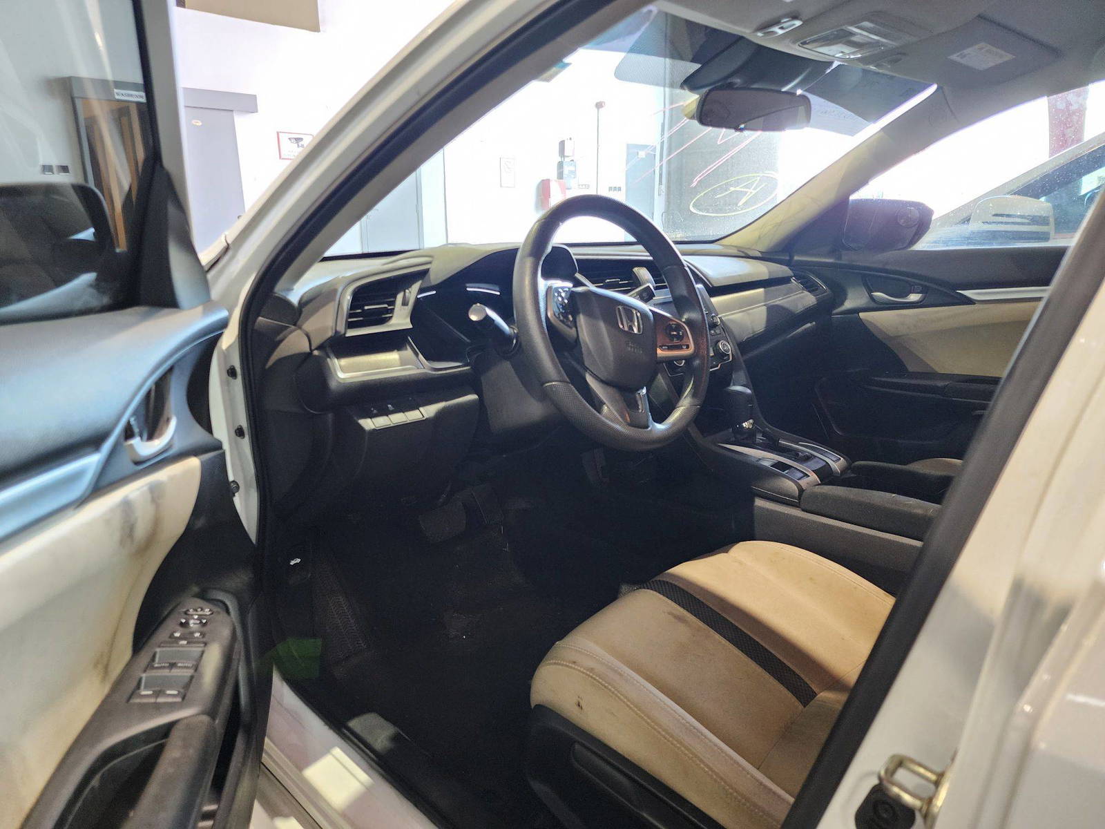 2019 HONDA CIVIC — 120665 Miles — Lot 79470314 — Al Quoz - Marhaba Auctions Used Cars - Image 7
