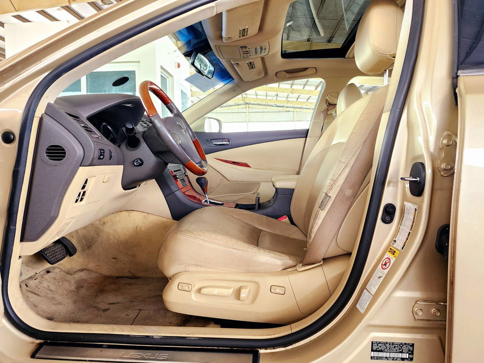 2008 LEXUS ES 350 — 222397 Miles — Lot 209751 — Souq - Marhaba Auctions Used Cars - Image 9