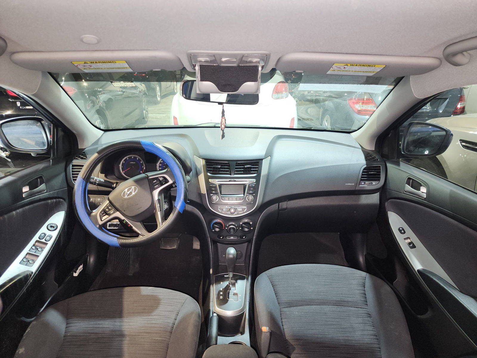 2015 HYUNDAI ACCENT — 138777 KM — Lot U202305 — Al Quoz - Marhaba Auctions Used Cars - Image 8