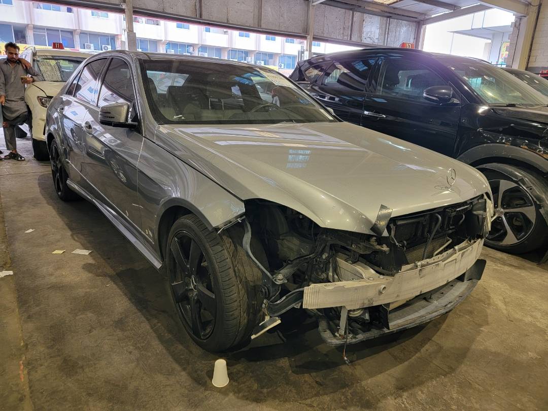 2011 MERCEDES BENZ E 350 — 161771 Miles — Lot BA371703 — Main - Marhaba Auctions Used Cars - Image 5