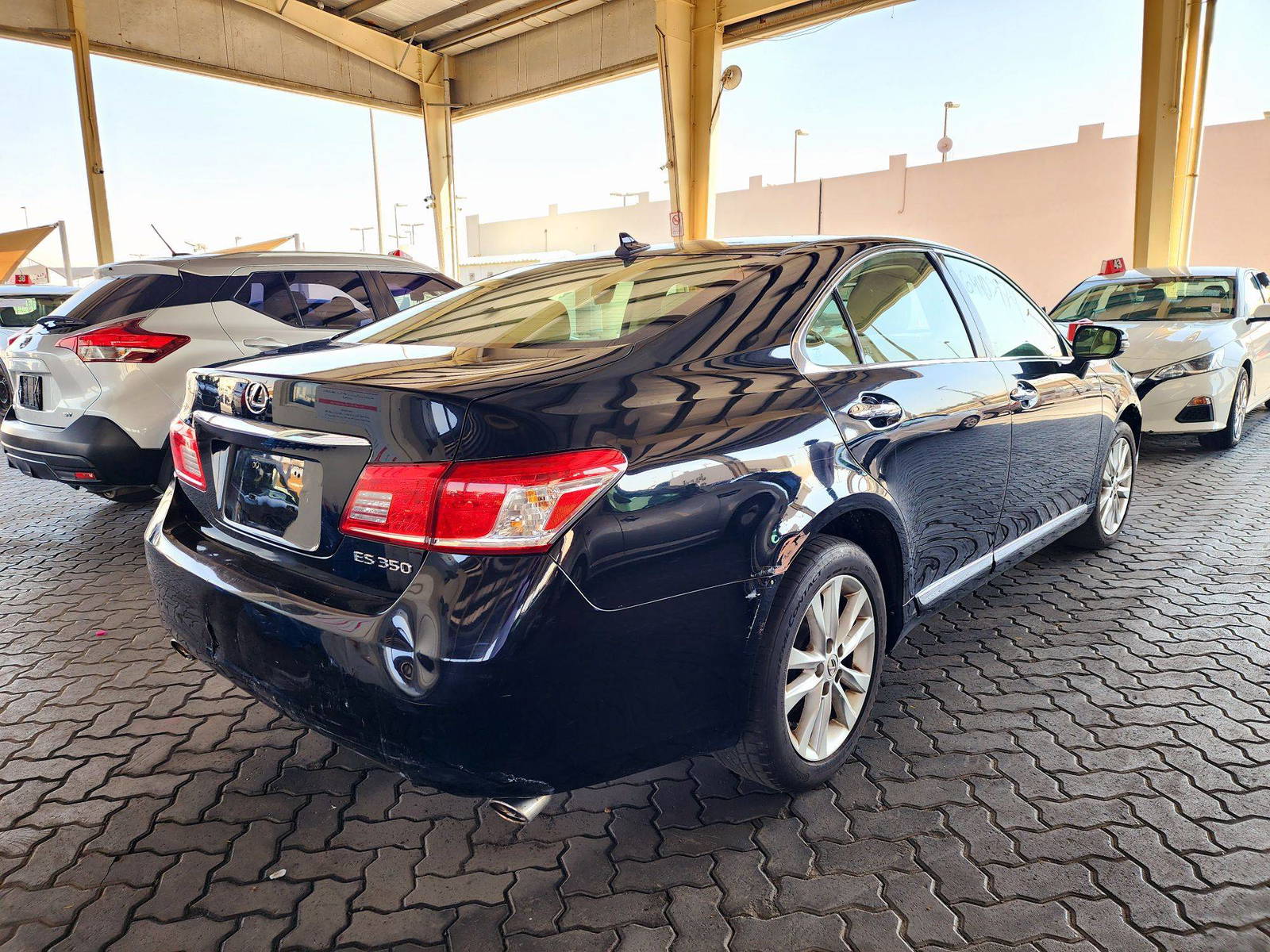 2011 LEXUS ES 350 — 193338 Miles — Lot 2471004 — Souq - Marhaba Auctions Used Cars - Image 3