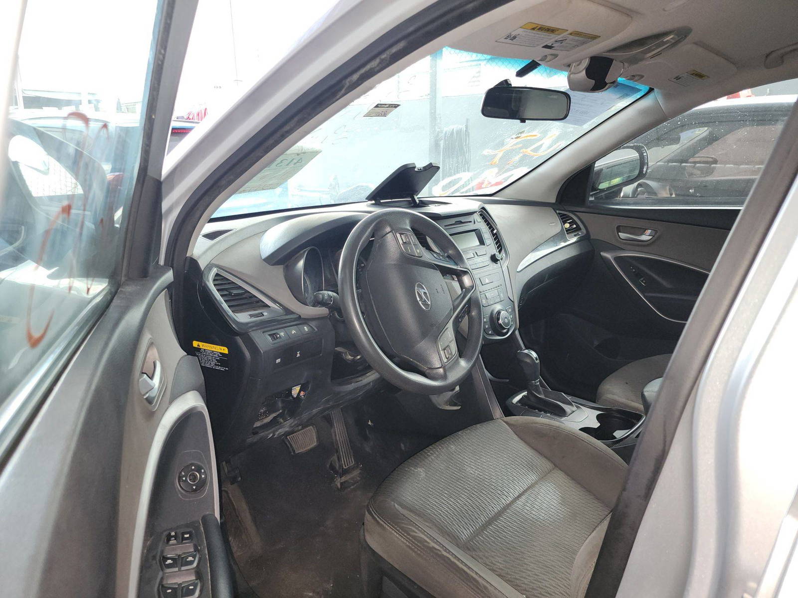 2015 HYUNDAI SANTA FE — 155473 Miles — Lot G282826 — Souq - Marhaba Auctions Used Cars - Image 9