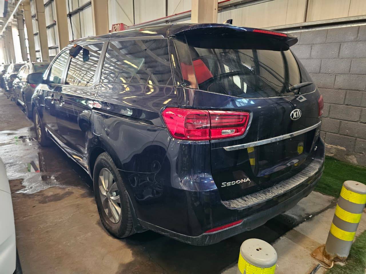 2019 KIA SEDONA — 81101 Miles — Lot 6511936 — Main - Marhaba Auctions Used Cars - Image 5