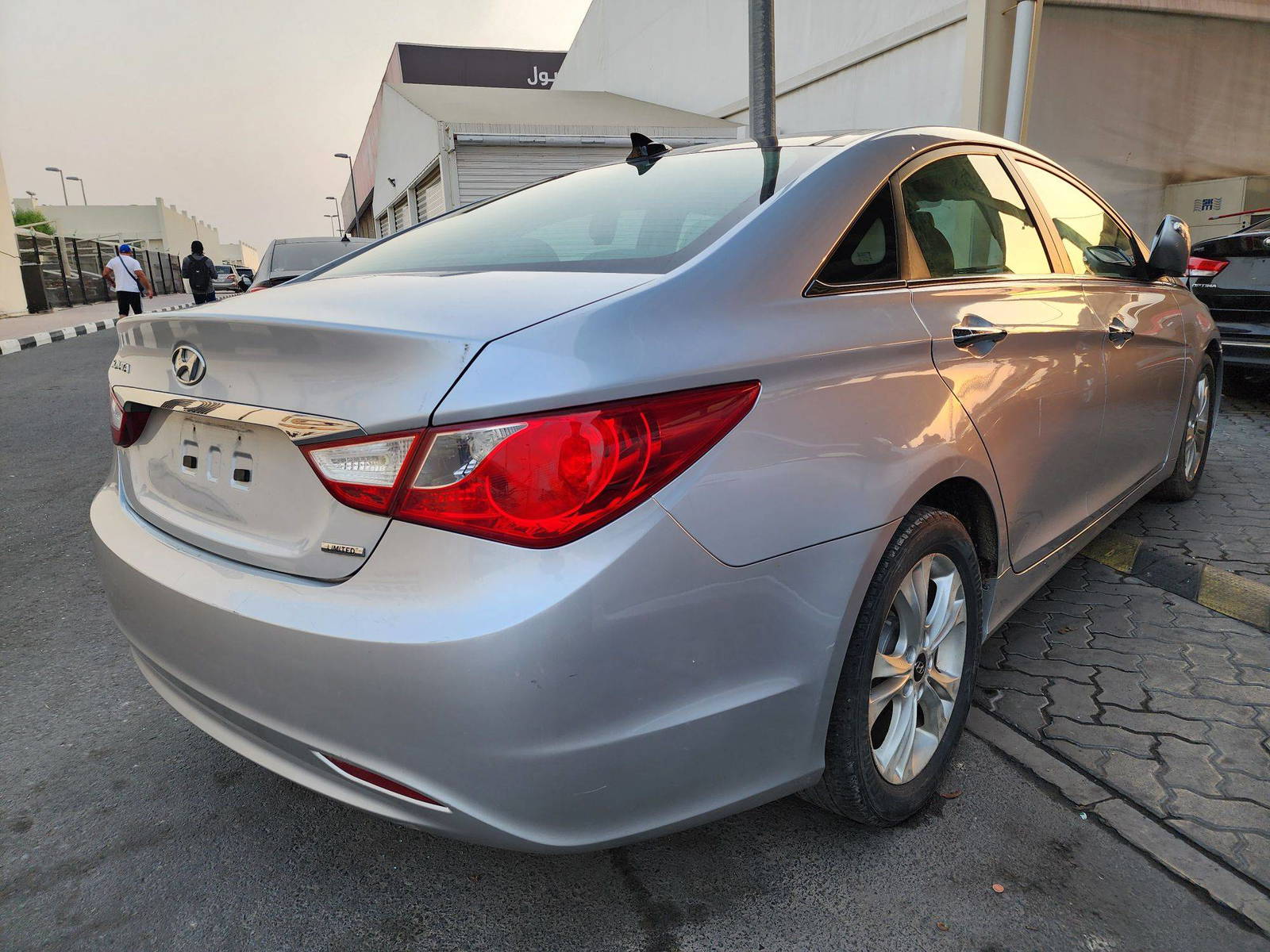 2012 HYUNDAI SONATA — 131661 Miles — Lot 41637274 — Souq - Marhaba Auctions Used Cars - Image 3