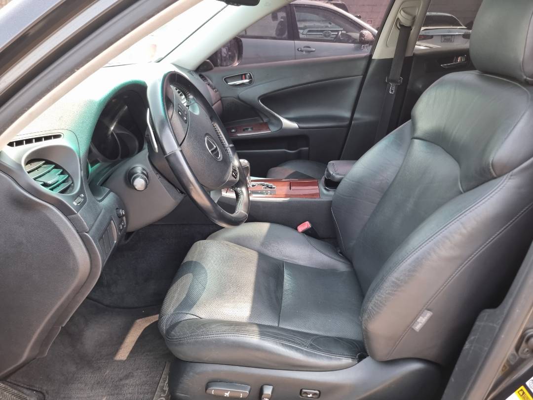 2006 LEXUS IS 250 — 237681 Miles — Lot 762021558 — Ind. 12 - Marhaba Auctions Used Cars - Image 6