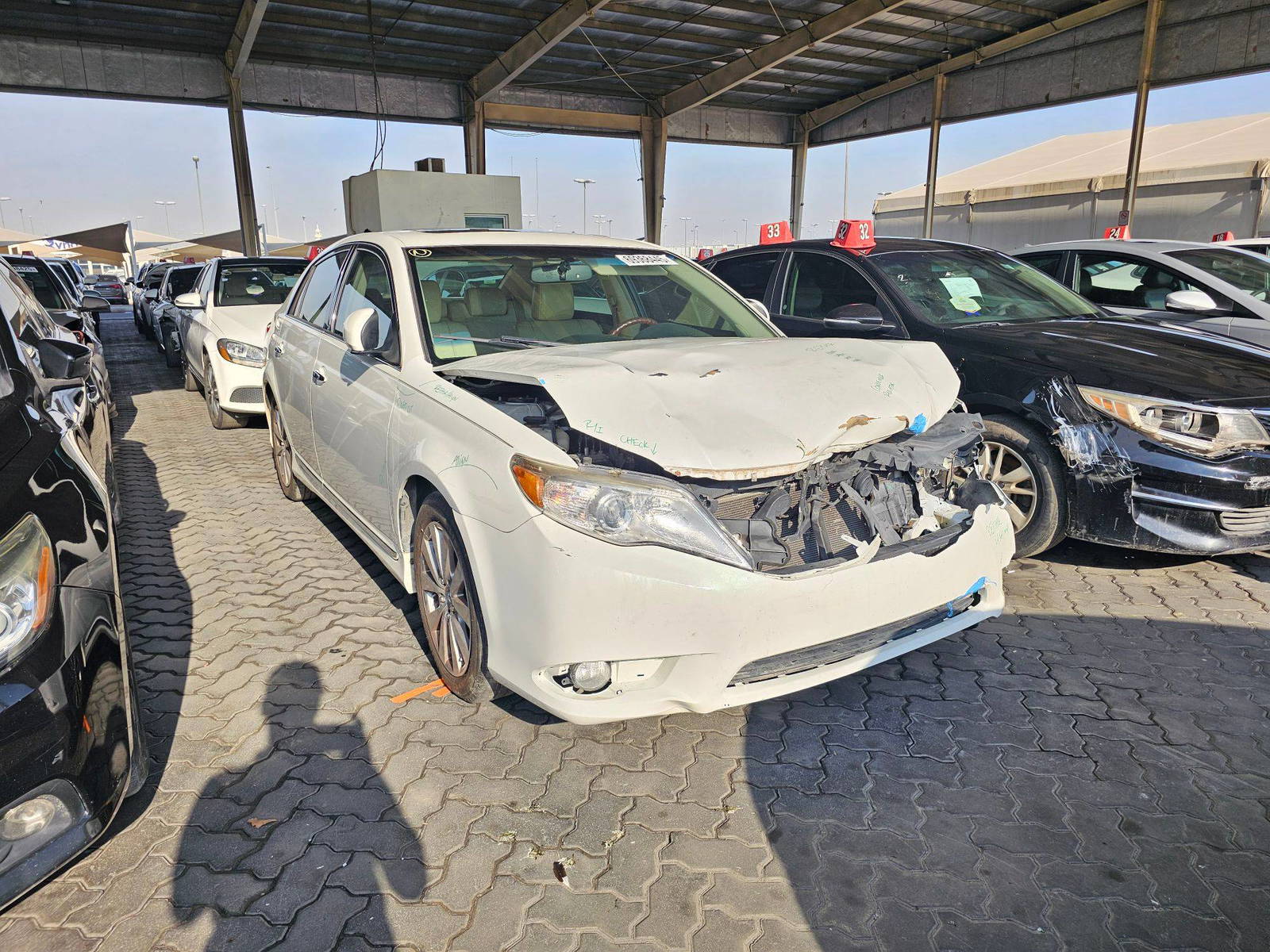 2012 TOYOTA AVALON — 130964 Miles — Lot 69368445 — Souq - Marhaba Auctions Used Cars - Image 5