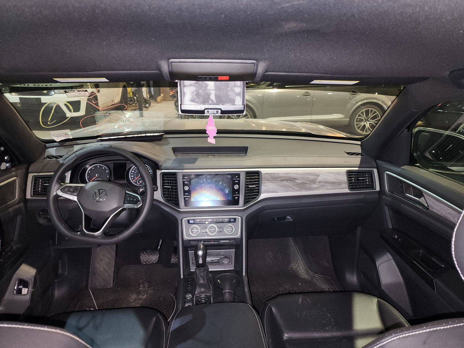 2020 VOLKSWAGEN ATLAS CROSS SPORT SE — 139042 Miles — Lot C212260 — Al Quoz - Marhaba Auctions Used Cars - Image 8