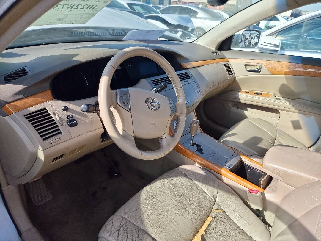 2005 TOYOTA AVALON — 232694 Miles — Lot 048072 — Ind. 12 - Marhaba Auctions Used Cars - Image 7