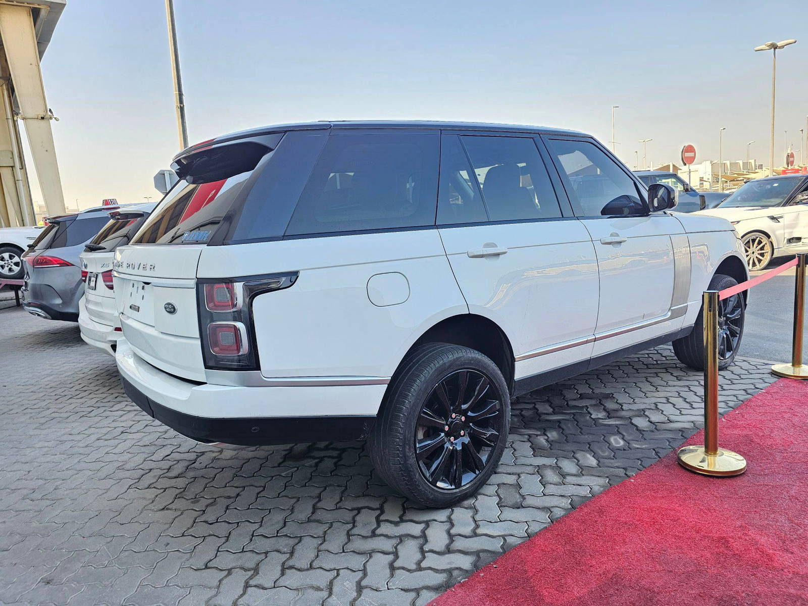 LAND ROVER RANGE ROVER SUPERCHARGED 2014 - Marhaba Auction Used Cars - Image 5