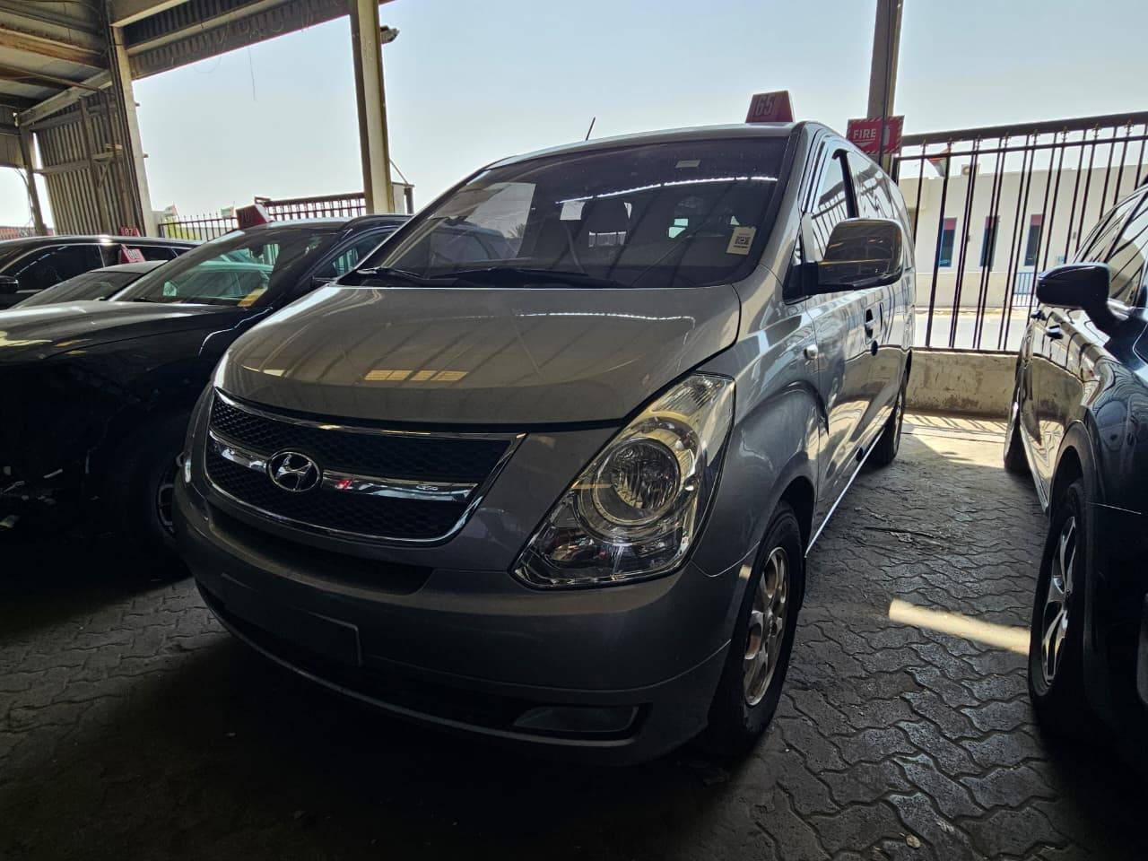 2012 HYUNDAI GRAND STAREX — 303109 KM — Lot 459527 — Main - Marhaba Auctions Used Cars - Image 3