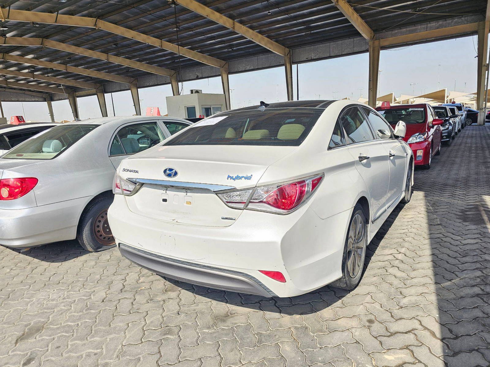 2013 HYUNDAI SONATA — 205668 Miles — Lot 7261221 — Souq - Marhaba Auctions Used Cars - Image 5