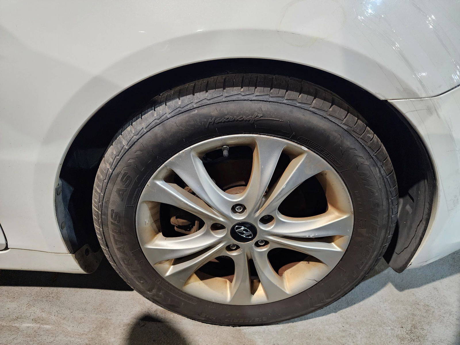 2013 HYUNDAI SONATA — 164515 Miles — Lot 608090 — Al Quoz - Marhaba Auctions Used Cars - Image 12