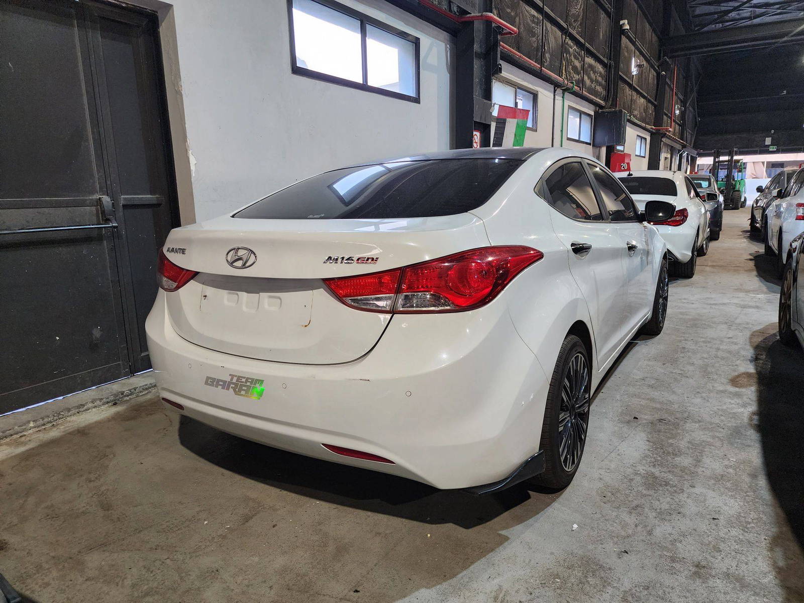 2011 HYUNDAI AVANTE — 190831 KM — Lot 093472 — Al Quoz - Marhaba Auctions Used Cars - Image 6
