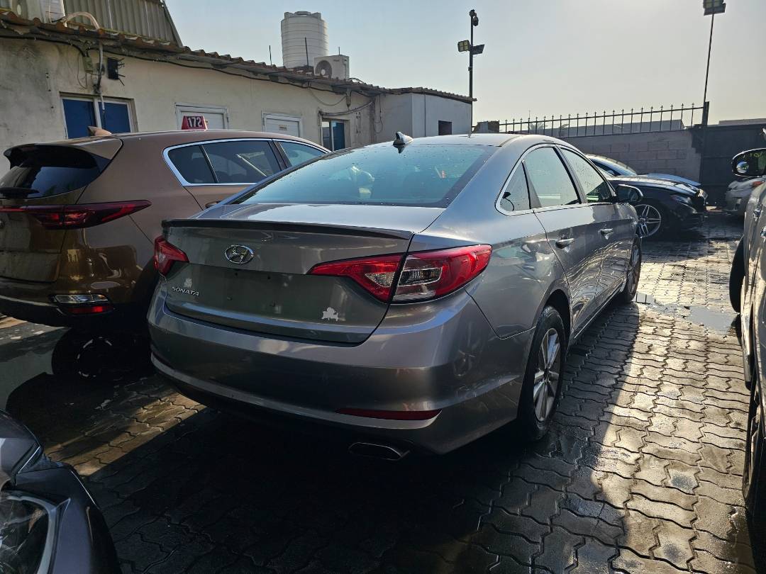 2017 HYUNDAI SONATA — 179236 Miles — Lot 43047053 — Souq - Marhaba Auctions Used Cars - Image 6